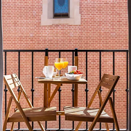 And Spacious With Parking On-site *