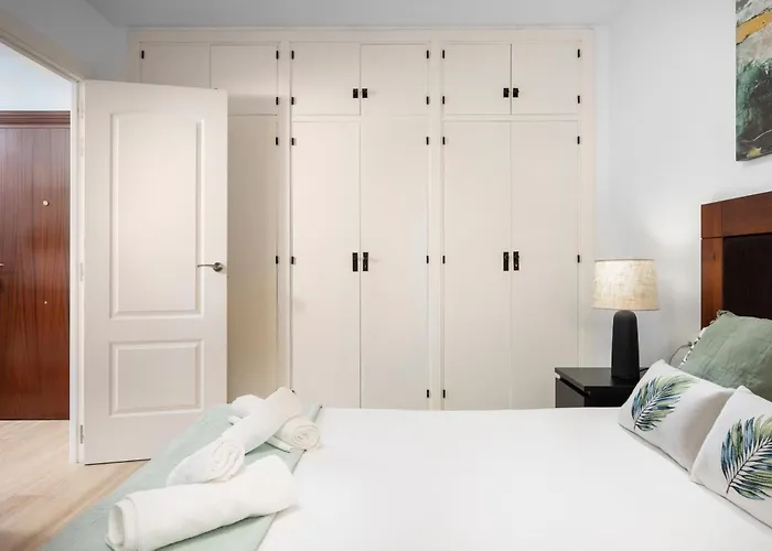And Spacious With Parking On-site Malaga
